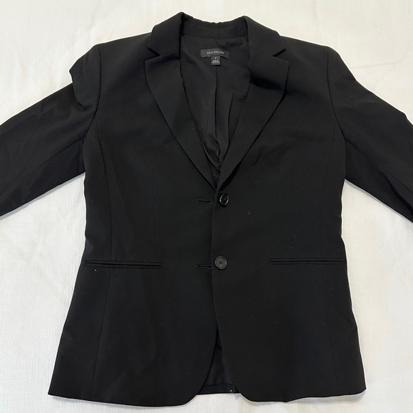 Ann Taylor Fitted Black Blazer - Picture 1 of 1